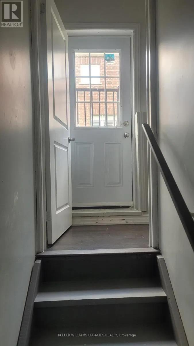 2300 GRAINGER LOOP