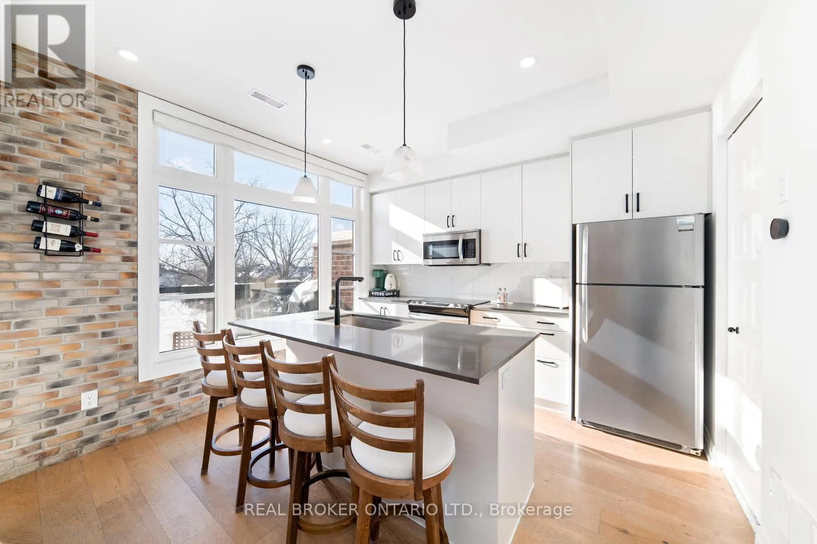 48 - 8167 KIPLING AVENUE