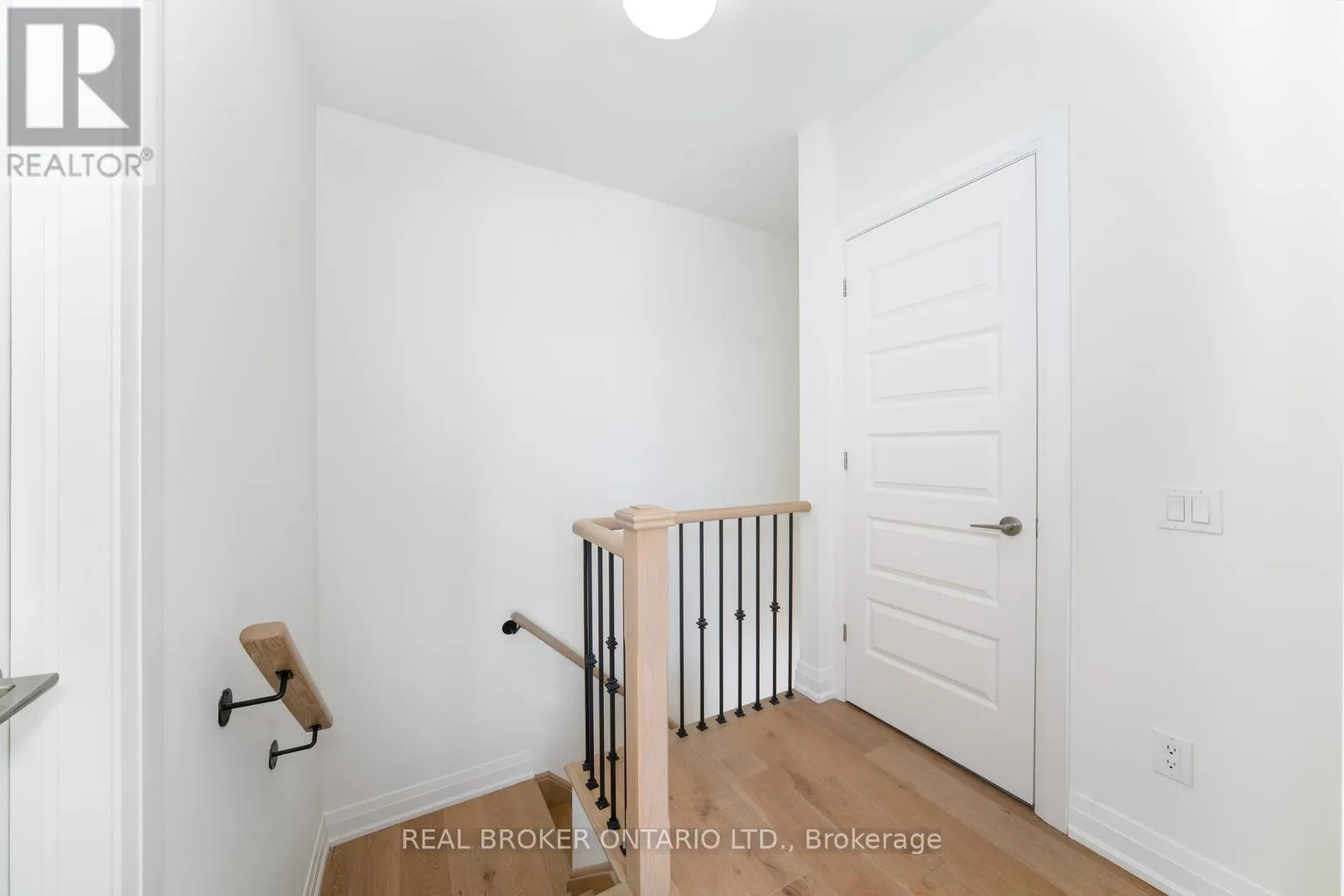 48 - 8167 KIPLING AVENUE