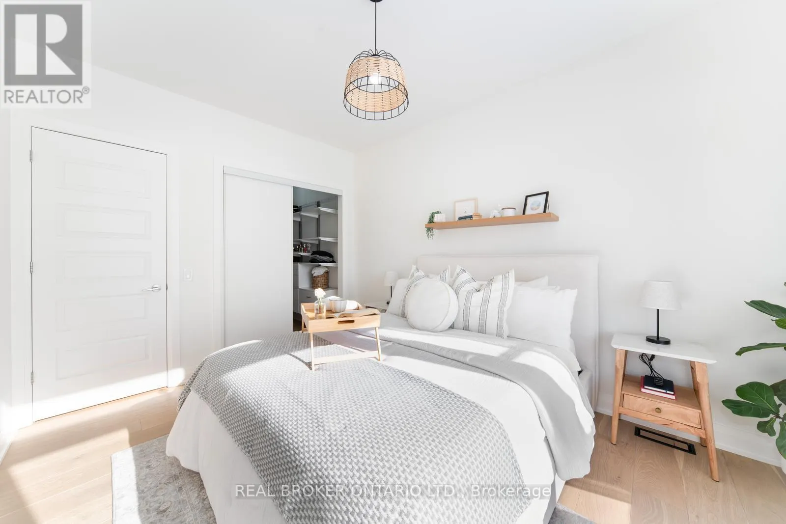 48 - 8167 KIPLING AVENUE