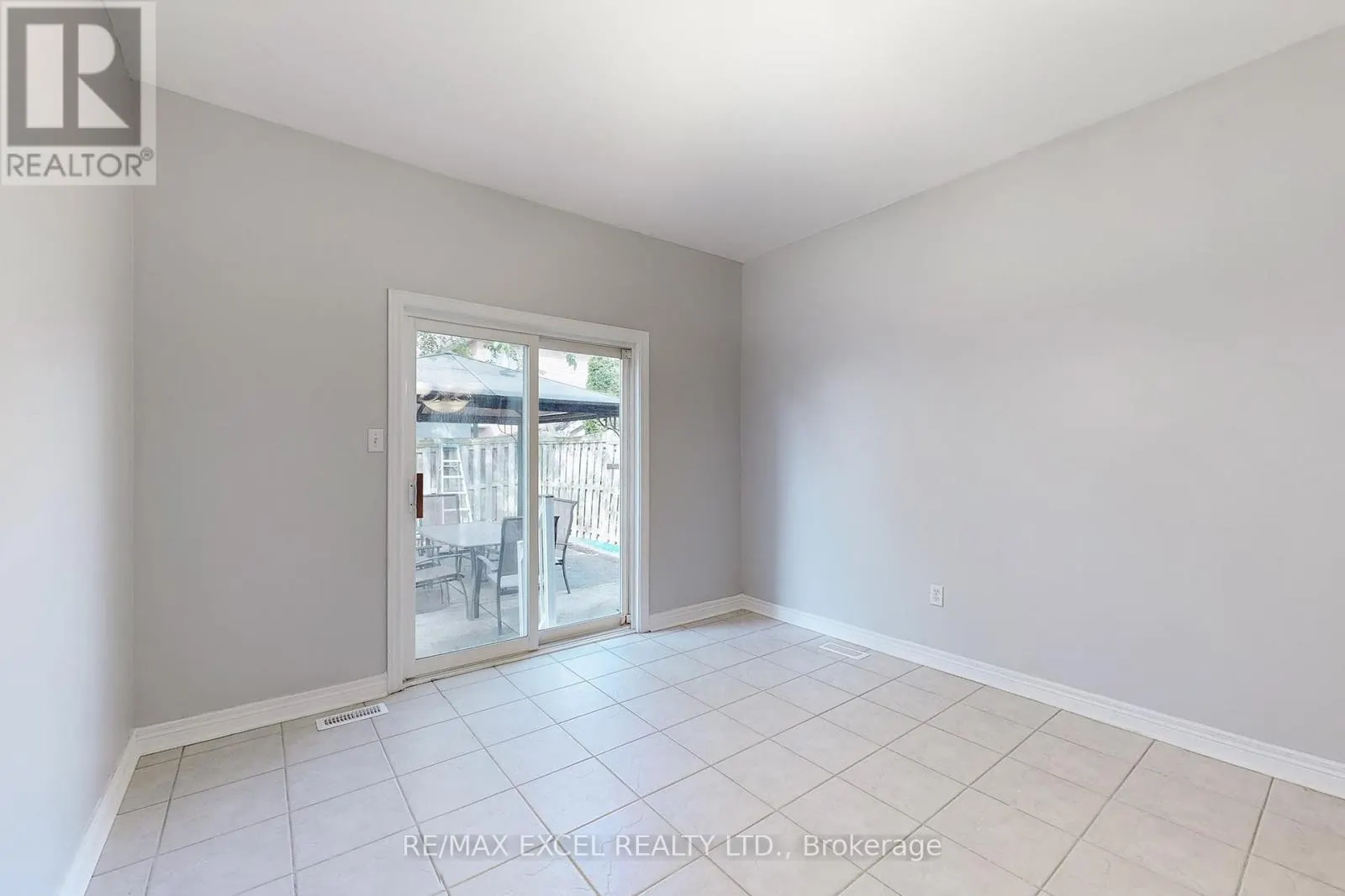 38 AYHART STREET