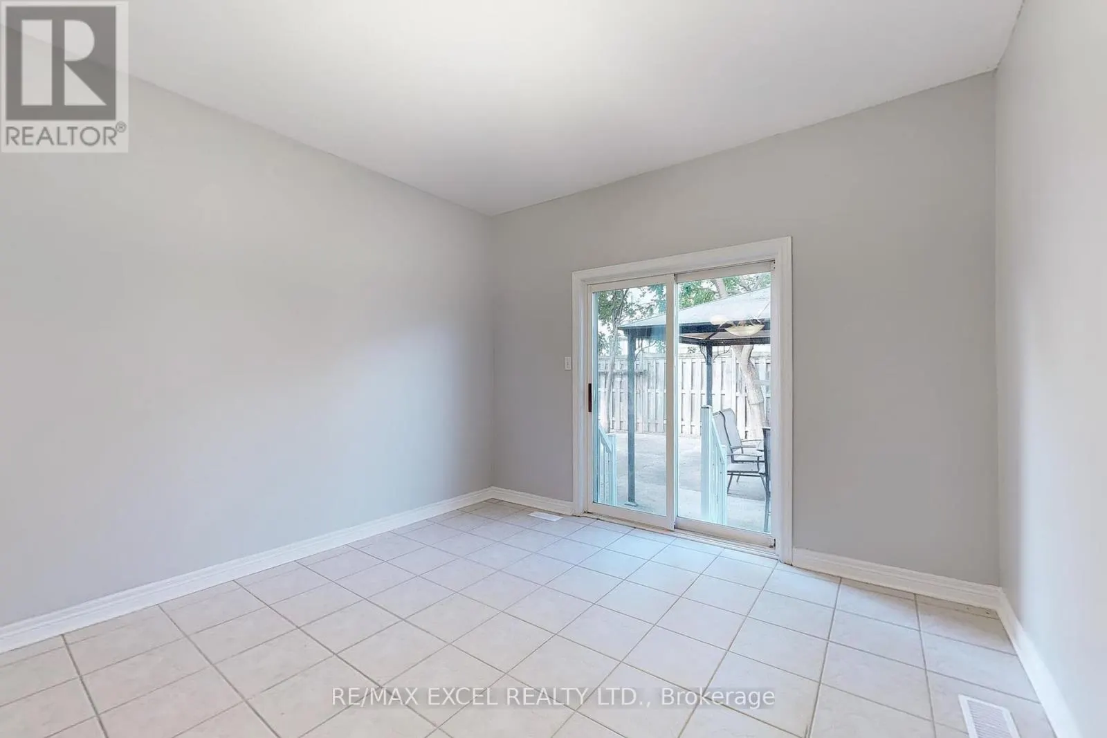 38 AYHART STREET