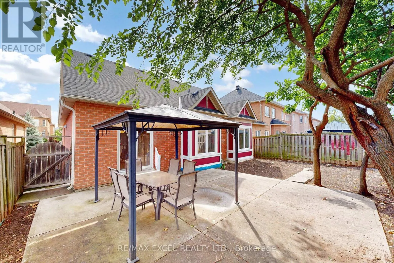 38 AYHART STREET