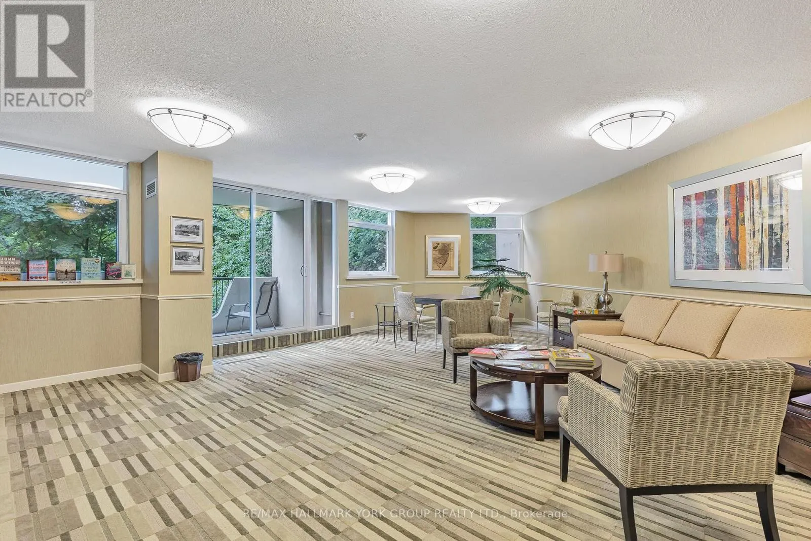 1007 - 7811 YONGE STREET