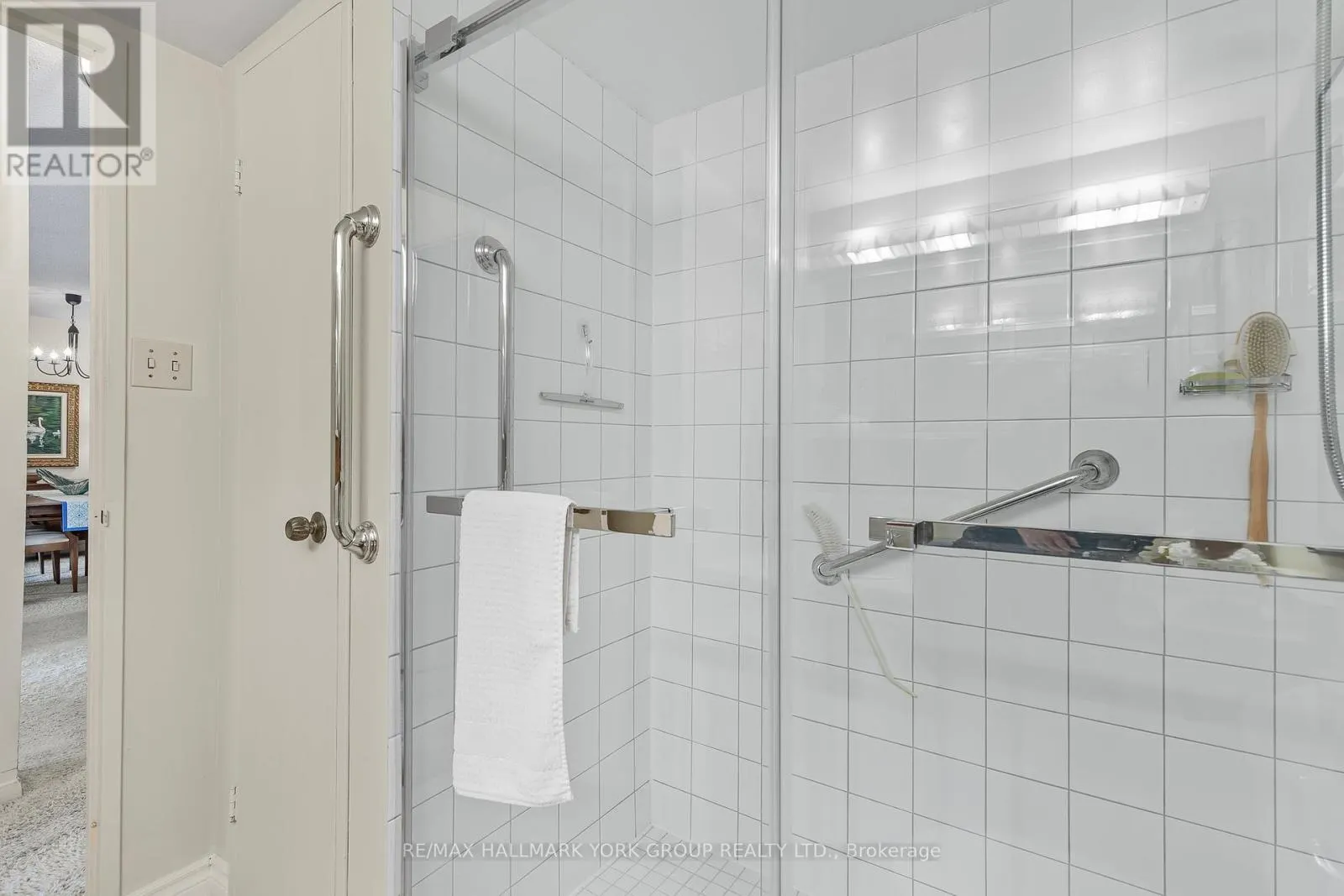1007 - 7811 YONGE STREET