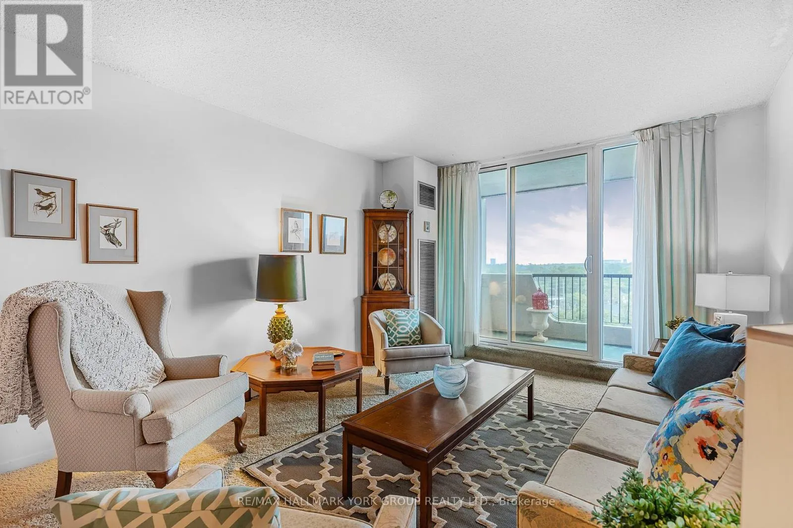 1007 - 7811 YONGE STREET