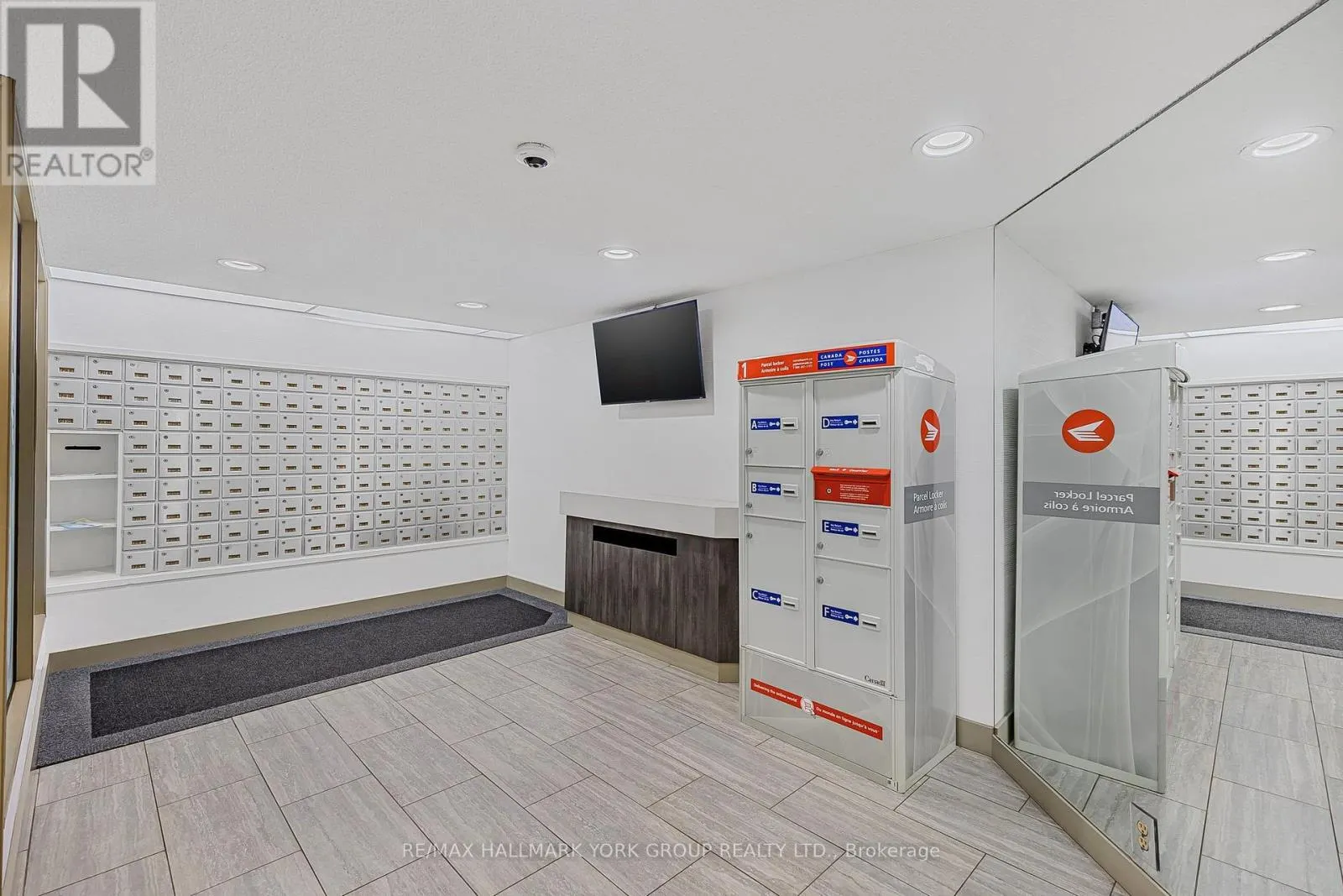 1007 - 7811 YONGE STREET