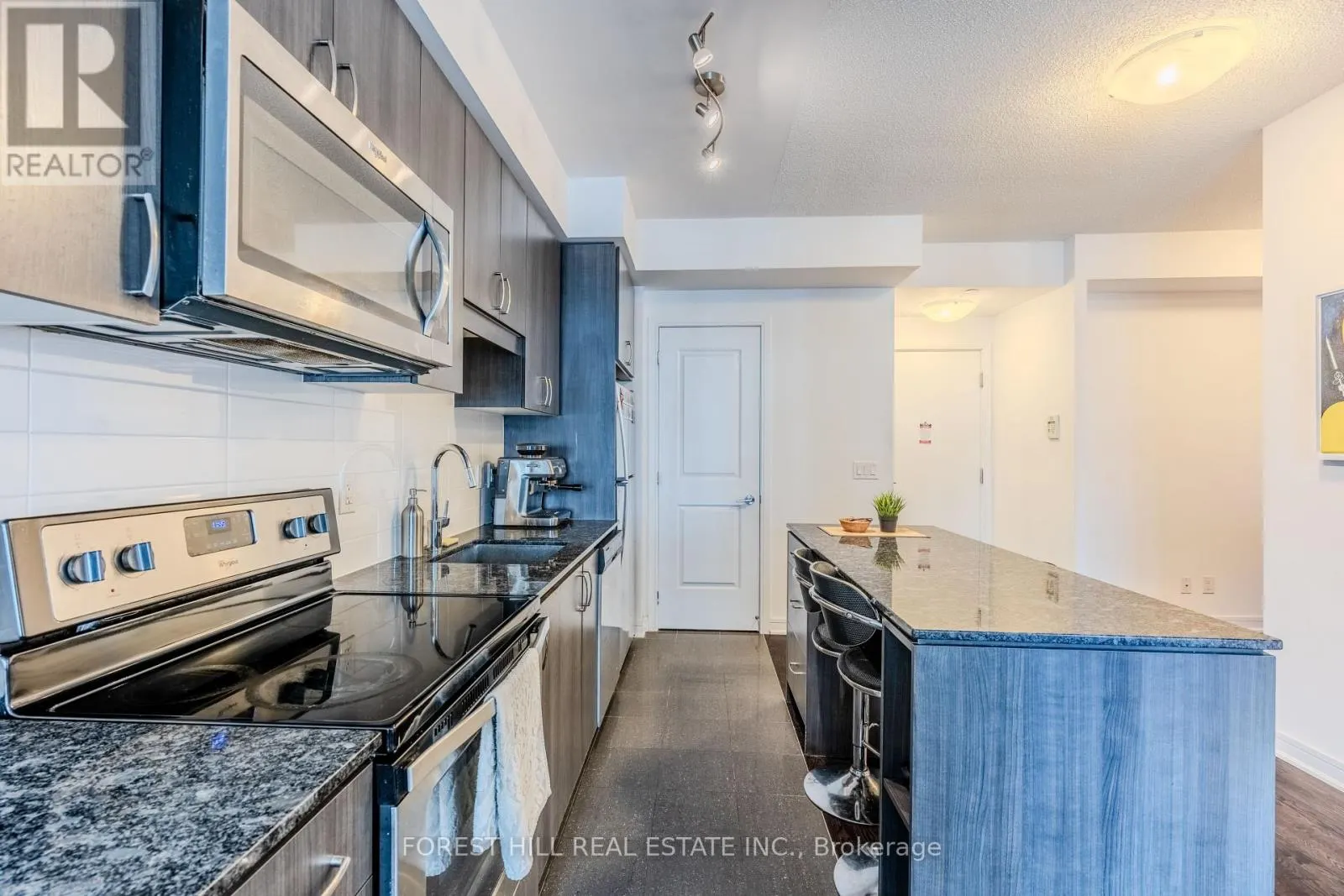 SW908 - 9191 YONGE STREET