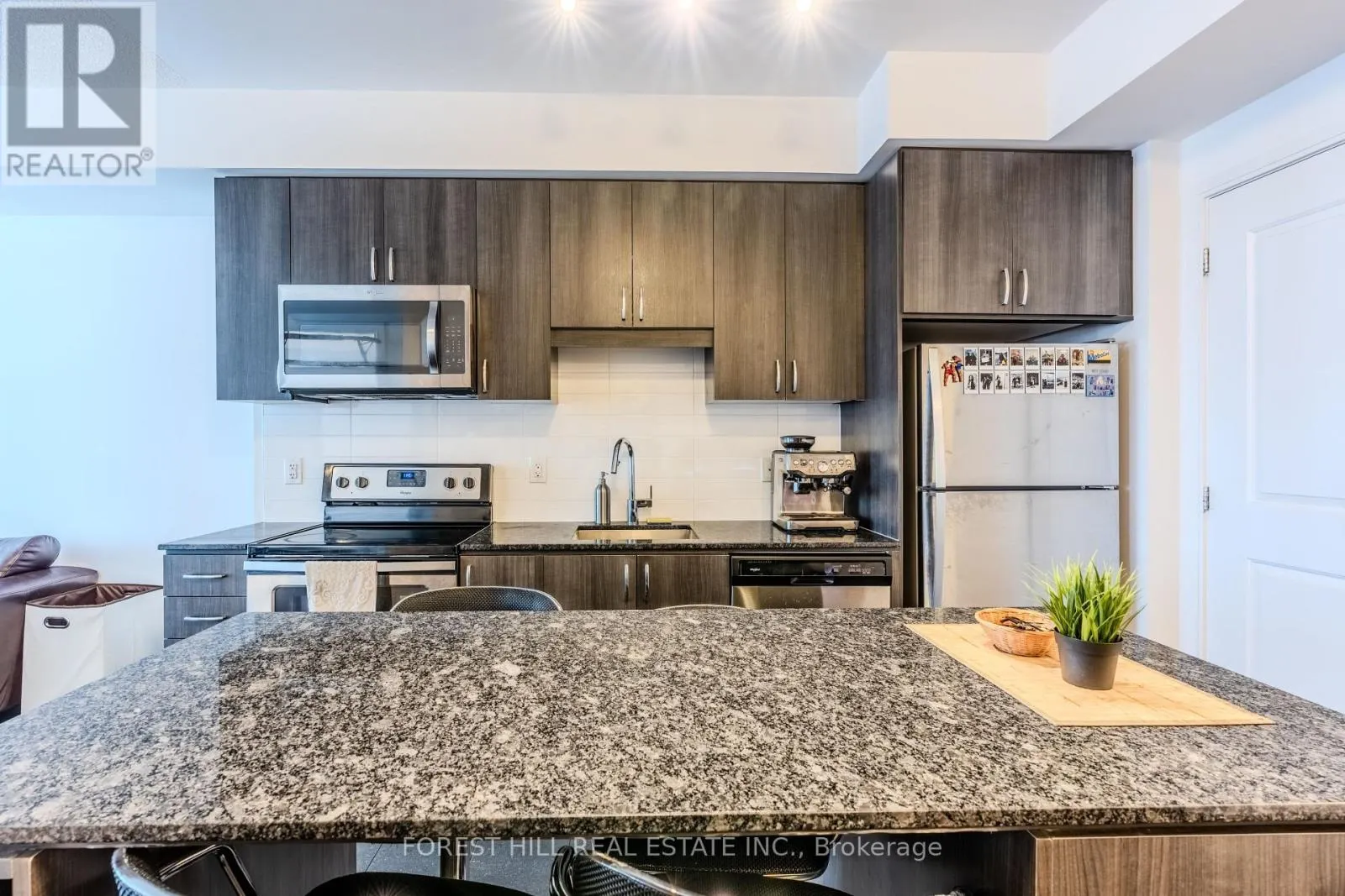 SW908 - 9191 YONGE STREET