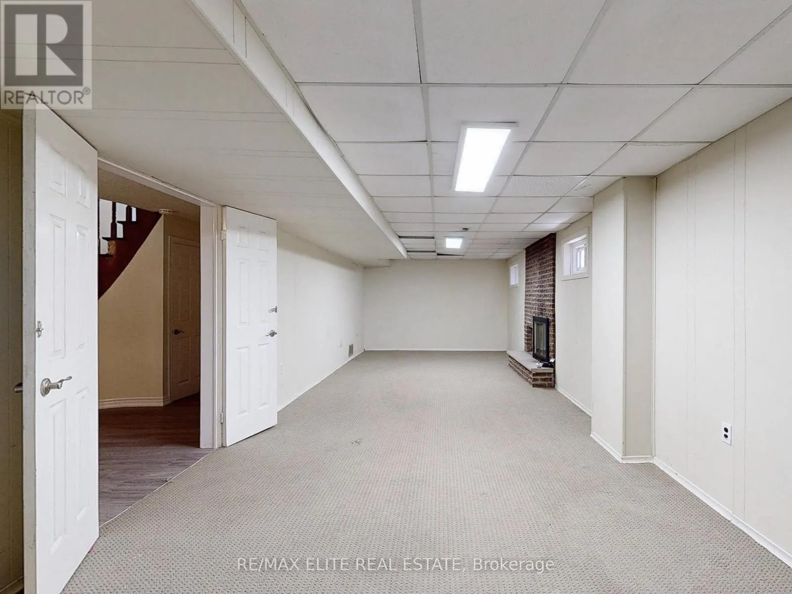 8 MILLPOND PLACE