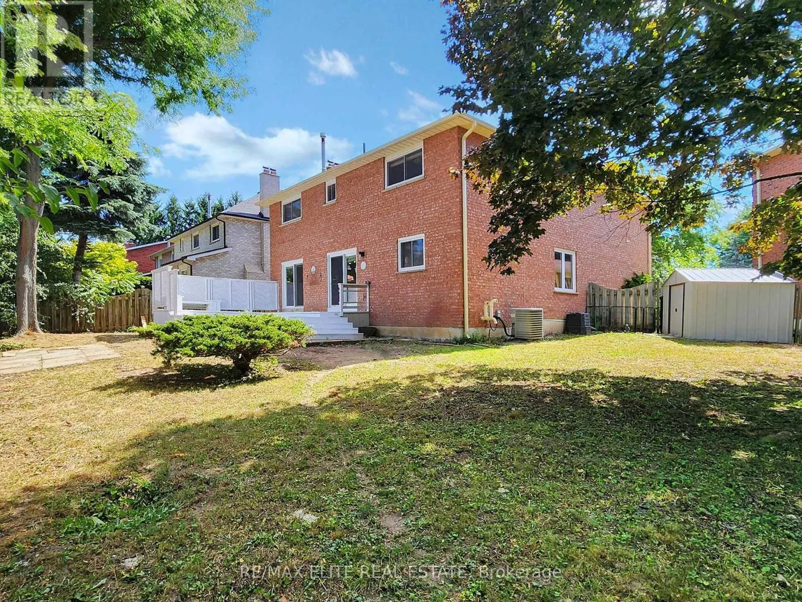 8 MILLPOND PLACE