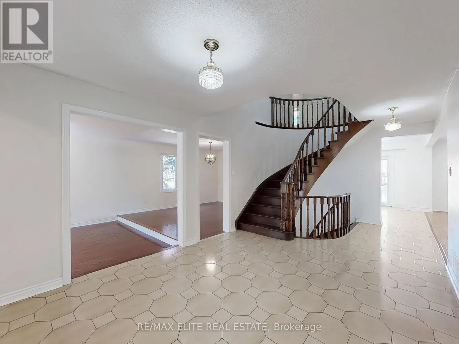 8 MILLPOND PLACE