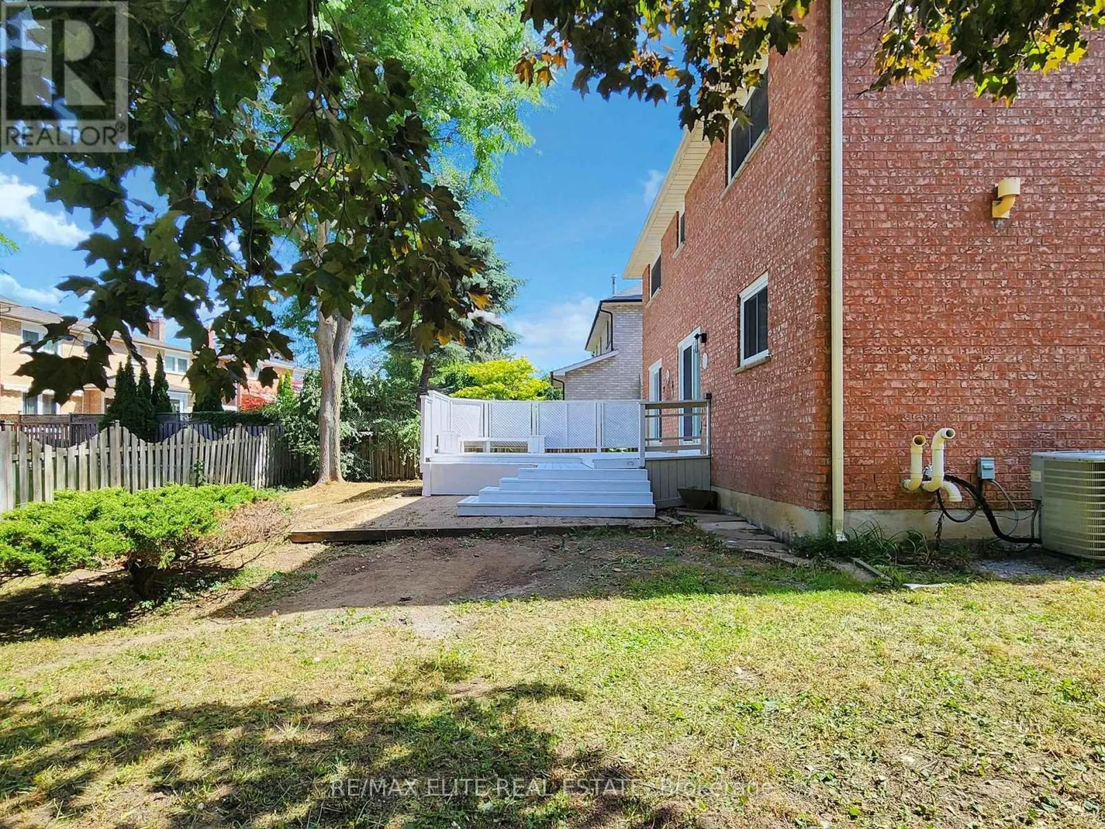 8 MILLPOND PLACE
