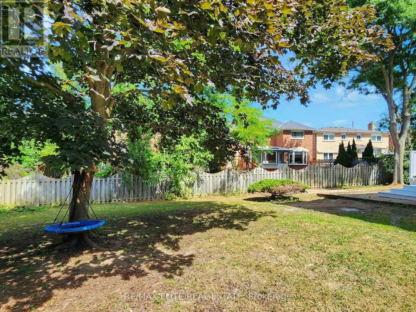 8 MILLPOND PLACE