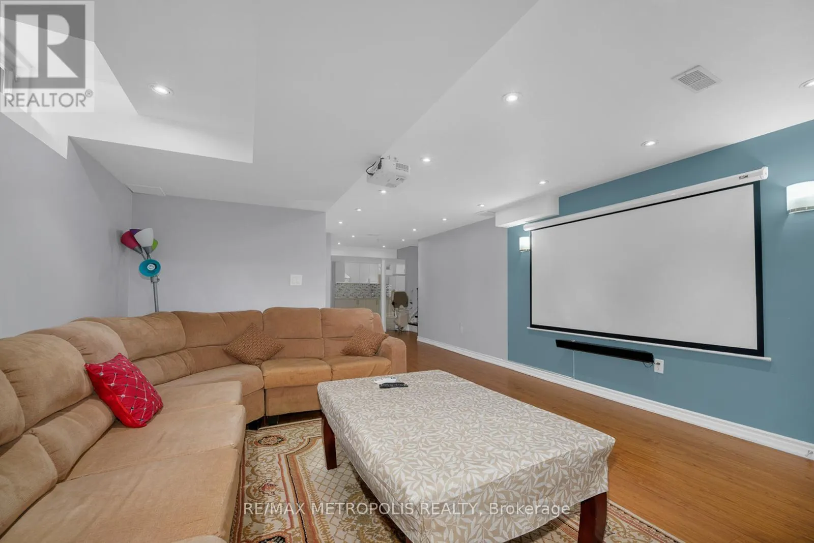 71 FORESTBROOK DRIVE