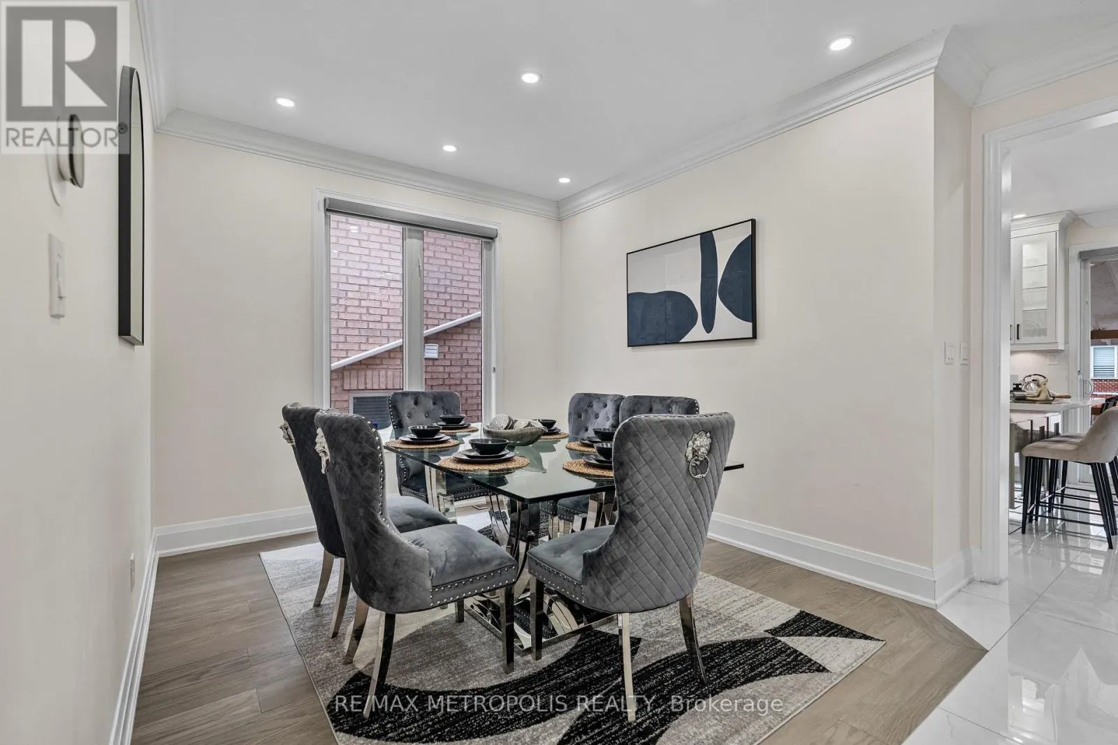 71 FORESTBROOK DRIVE