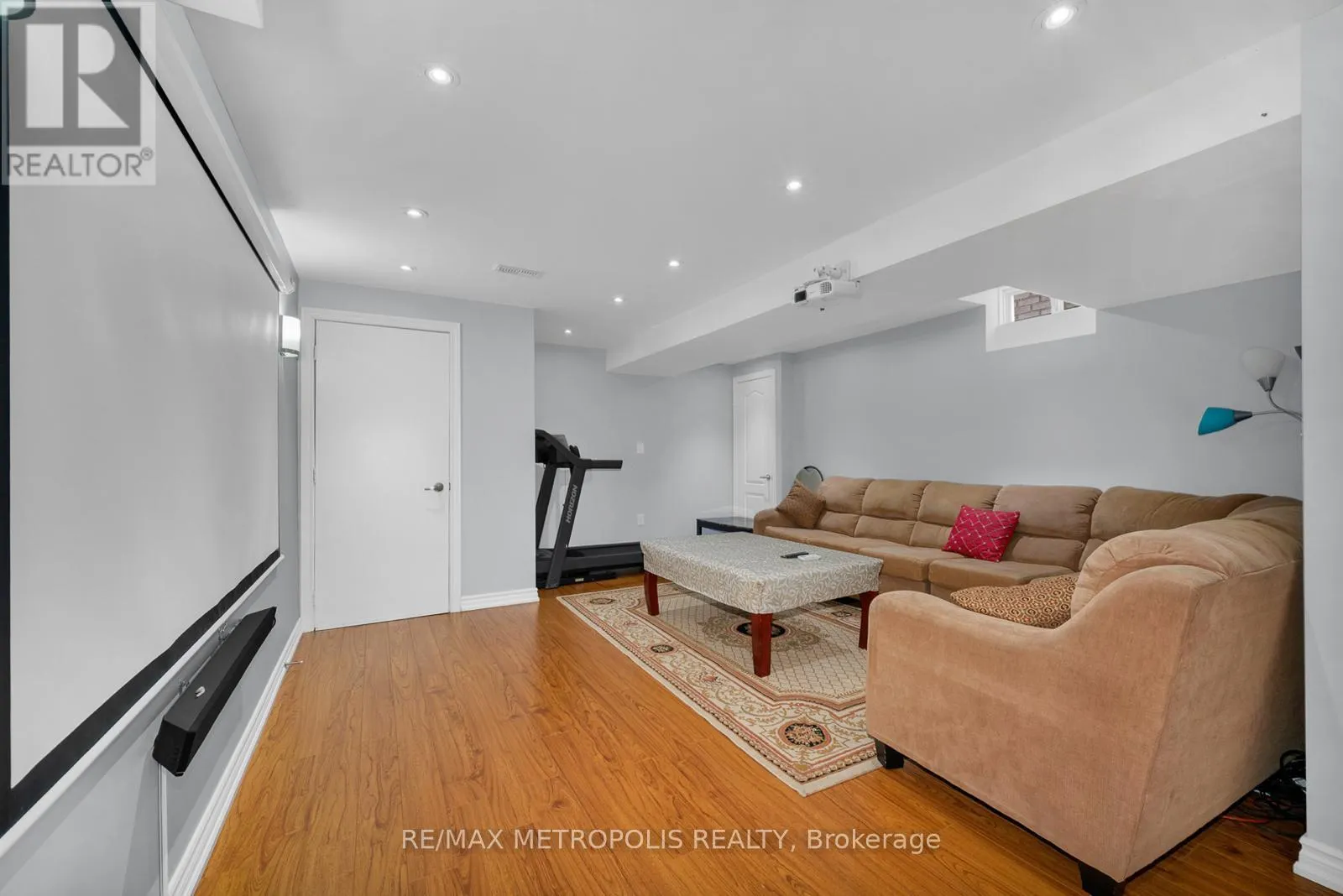 71 FORESTBROOK DRIVE