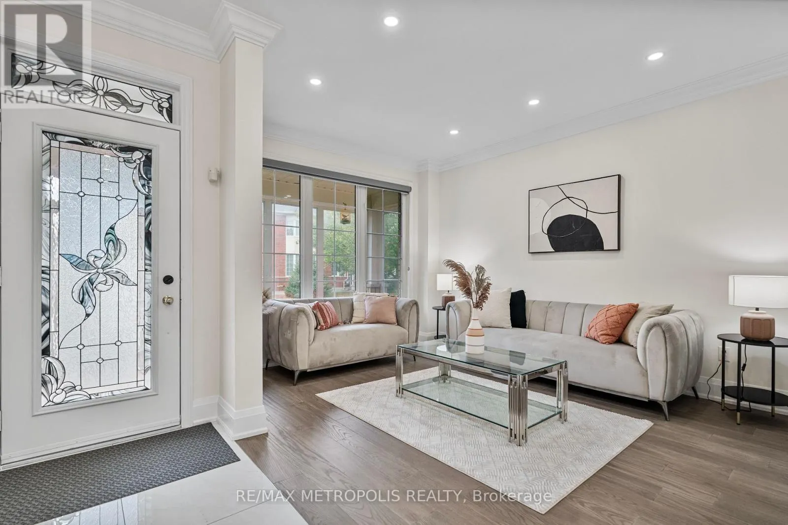 71 FORESTBROOK DRIVE