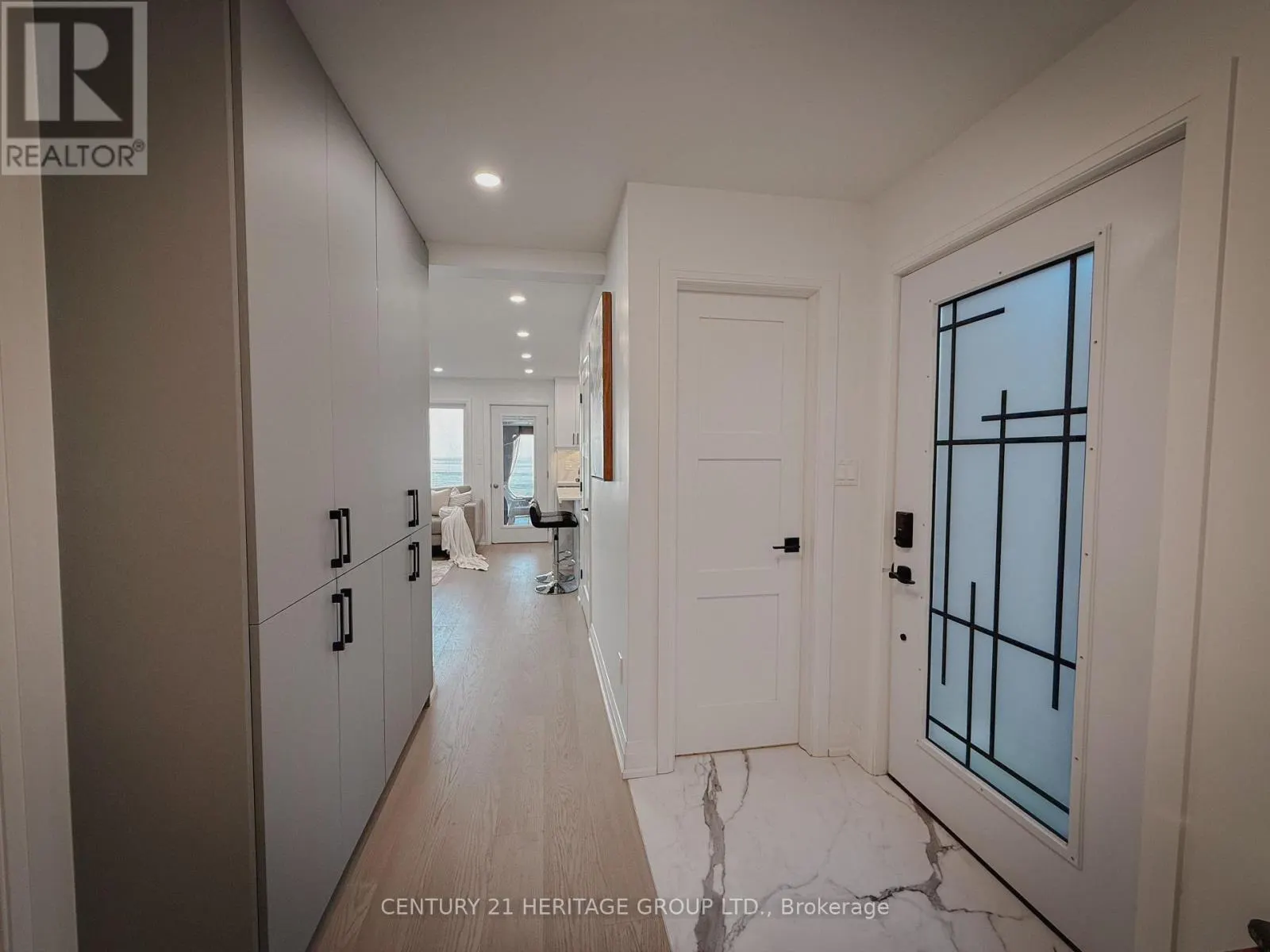 110 HEDGE ROAD
