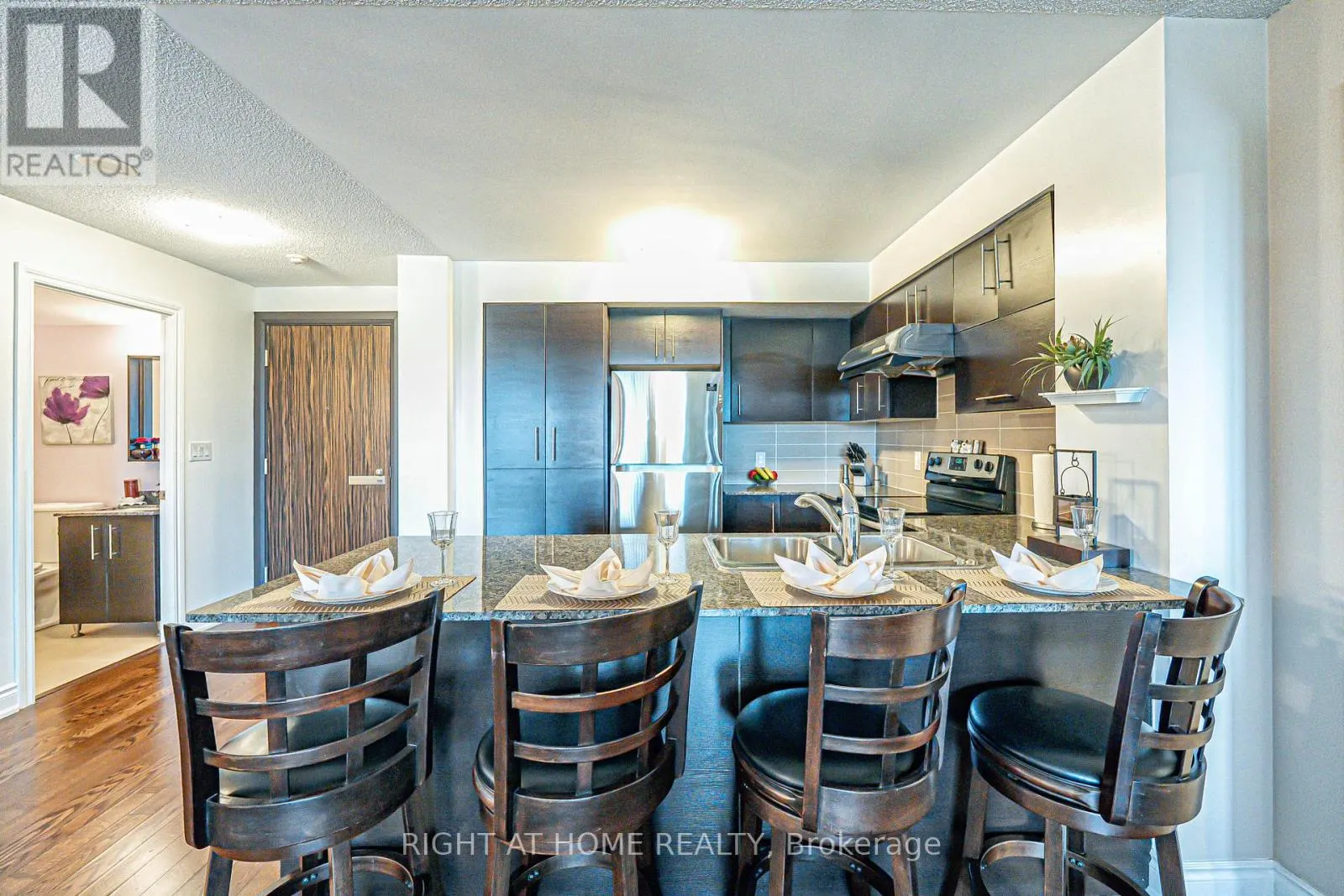 809 - 273 SOUTH PARK ROAD