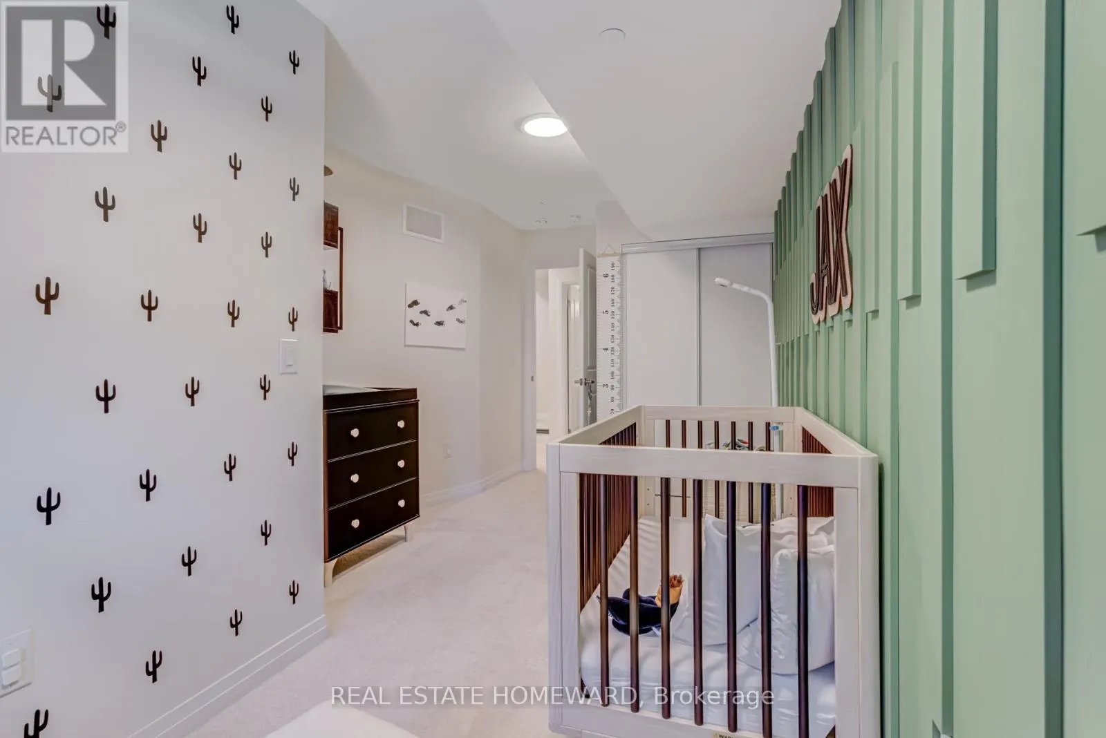 12 - 40 BAYNES WAY