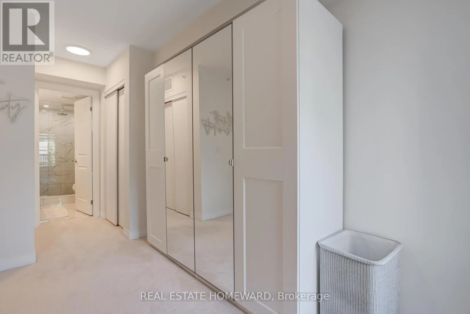 12 - 40 BAYNES WAY