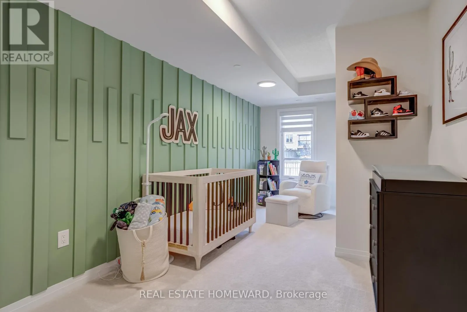 12 - 40 BAYNES WAY