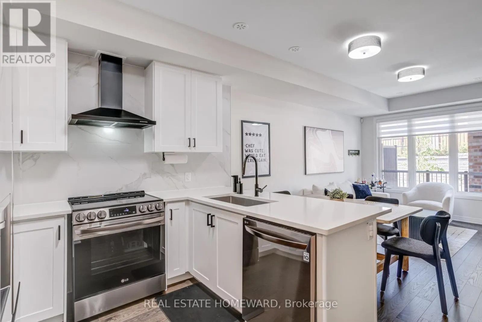 12 - 40 BAYNES WAY