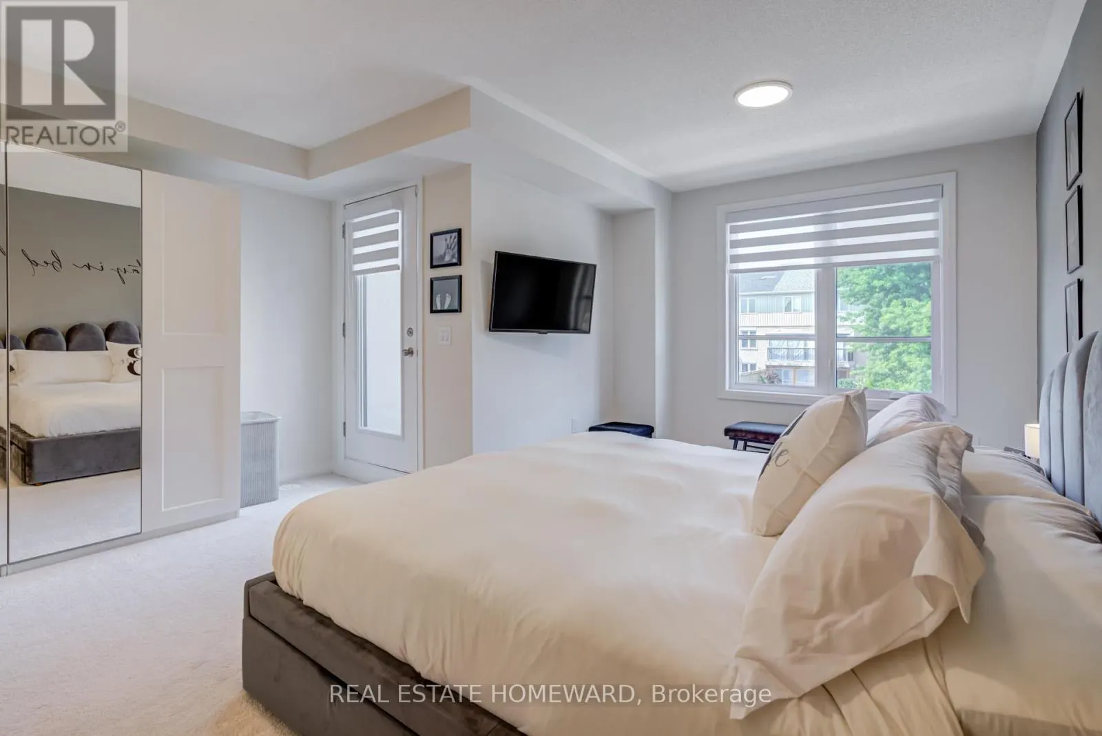 12 - 40 BAYNES WAY