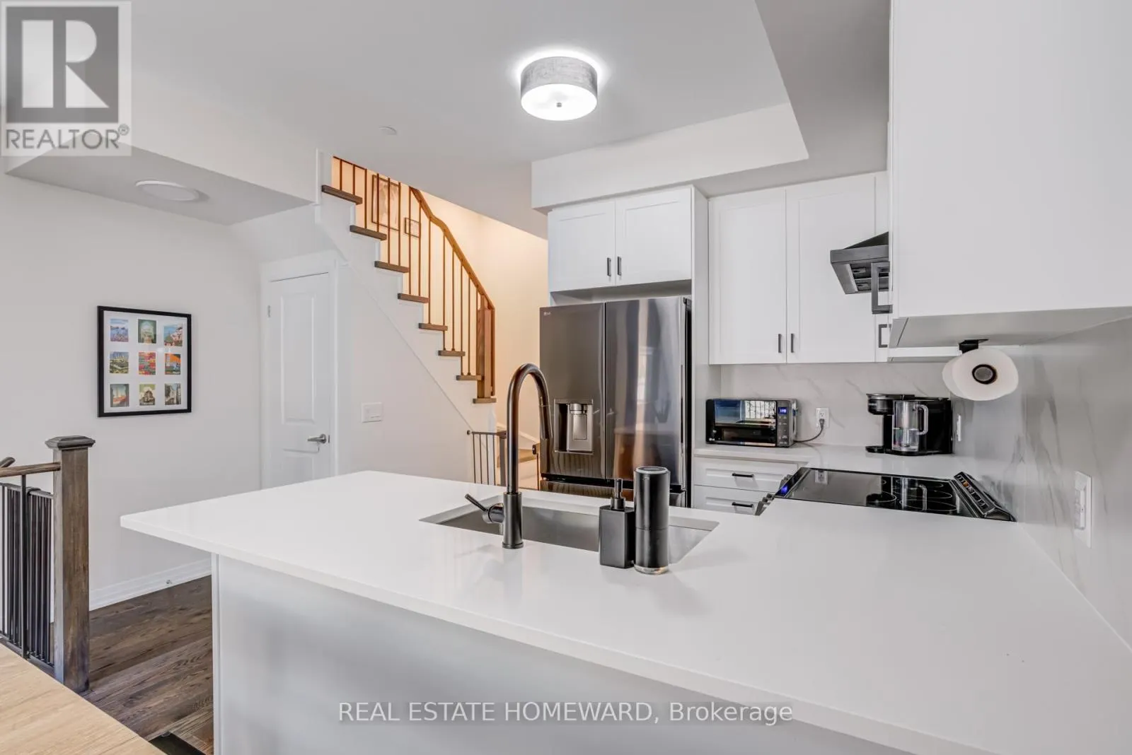 12 - 40 BAYNES WAY