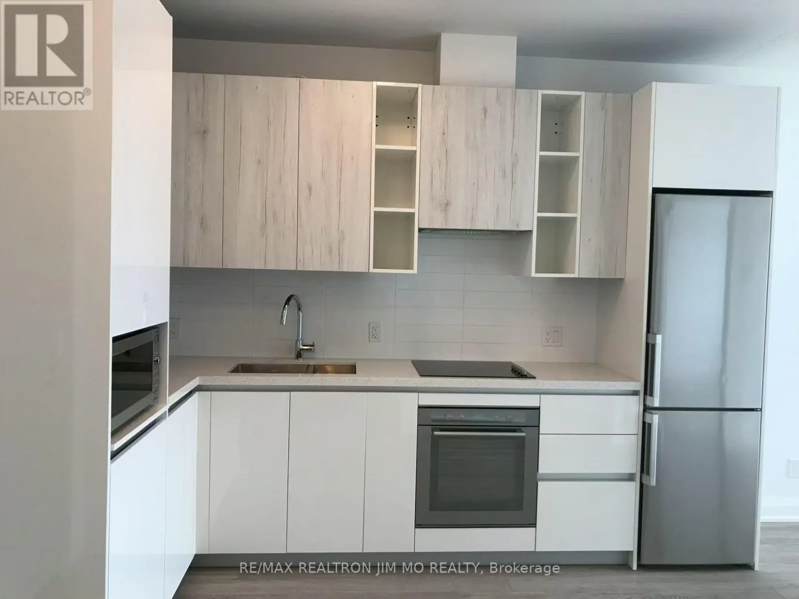 912 - 396 HIGHWAY 7 E