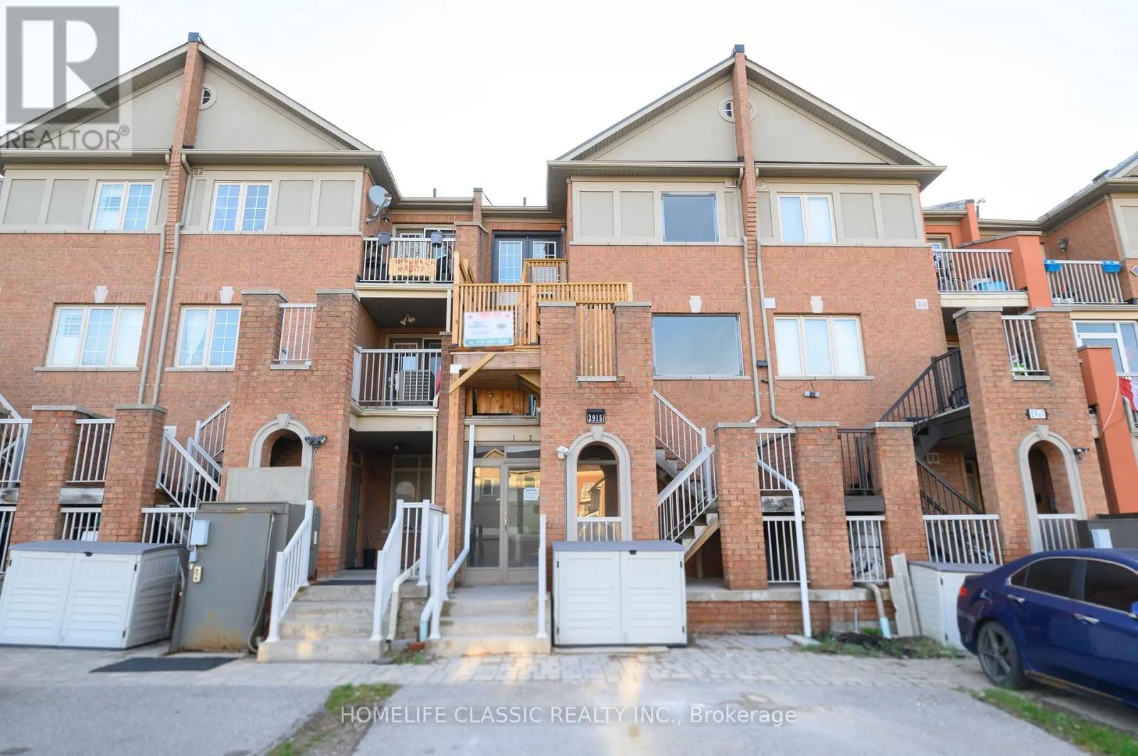 1ST FL. - 2915 BUR OAK AVENUE