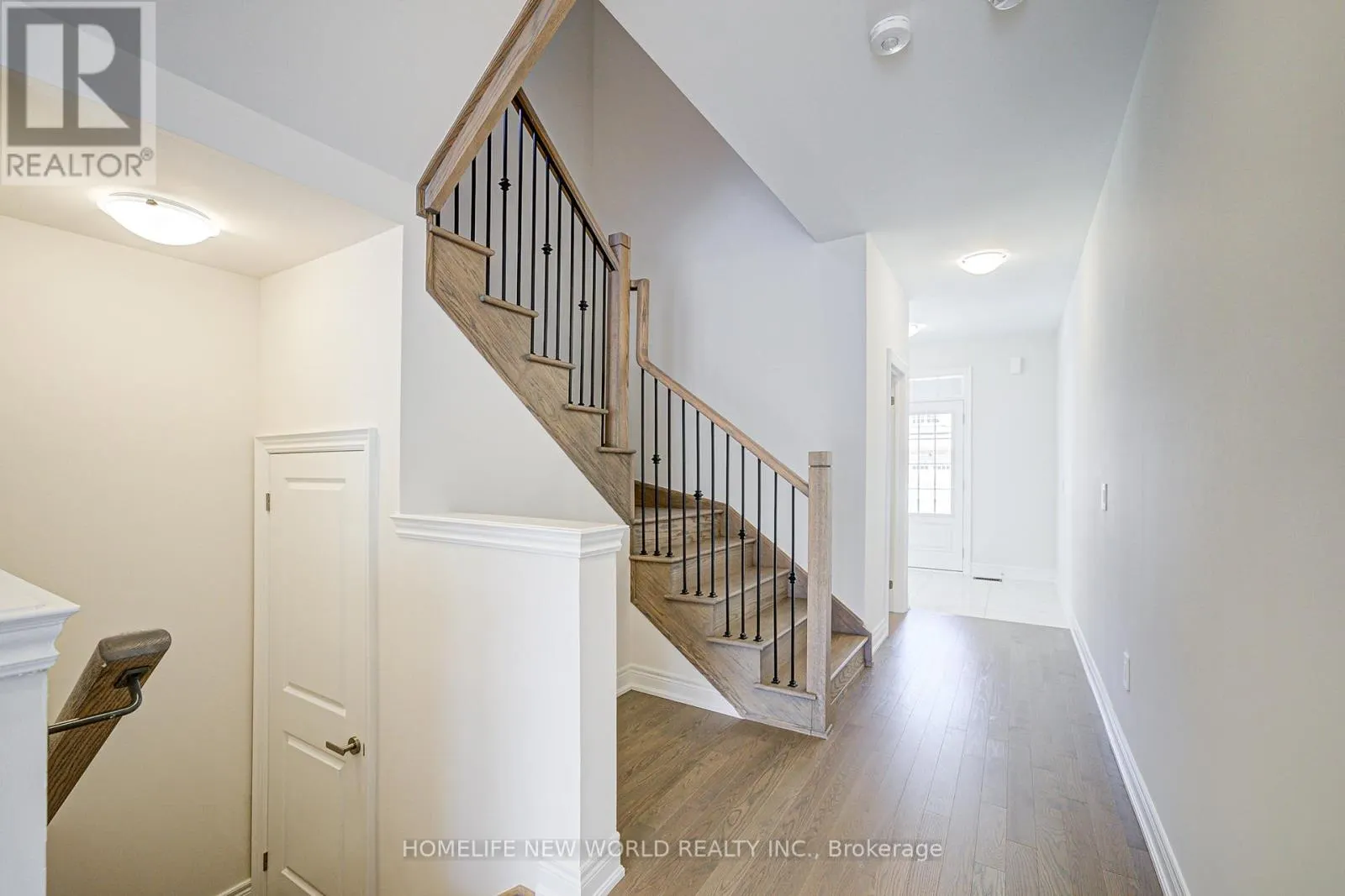 120 KENNETH ROGERS CRESCENT