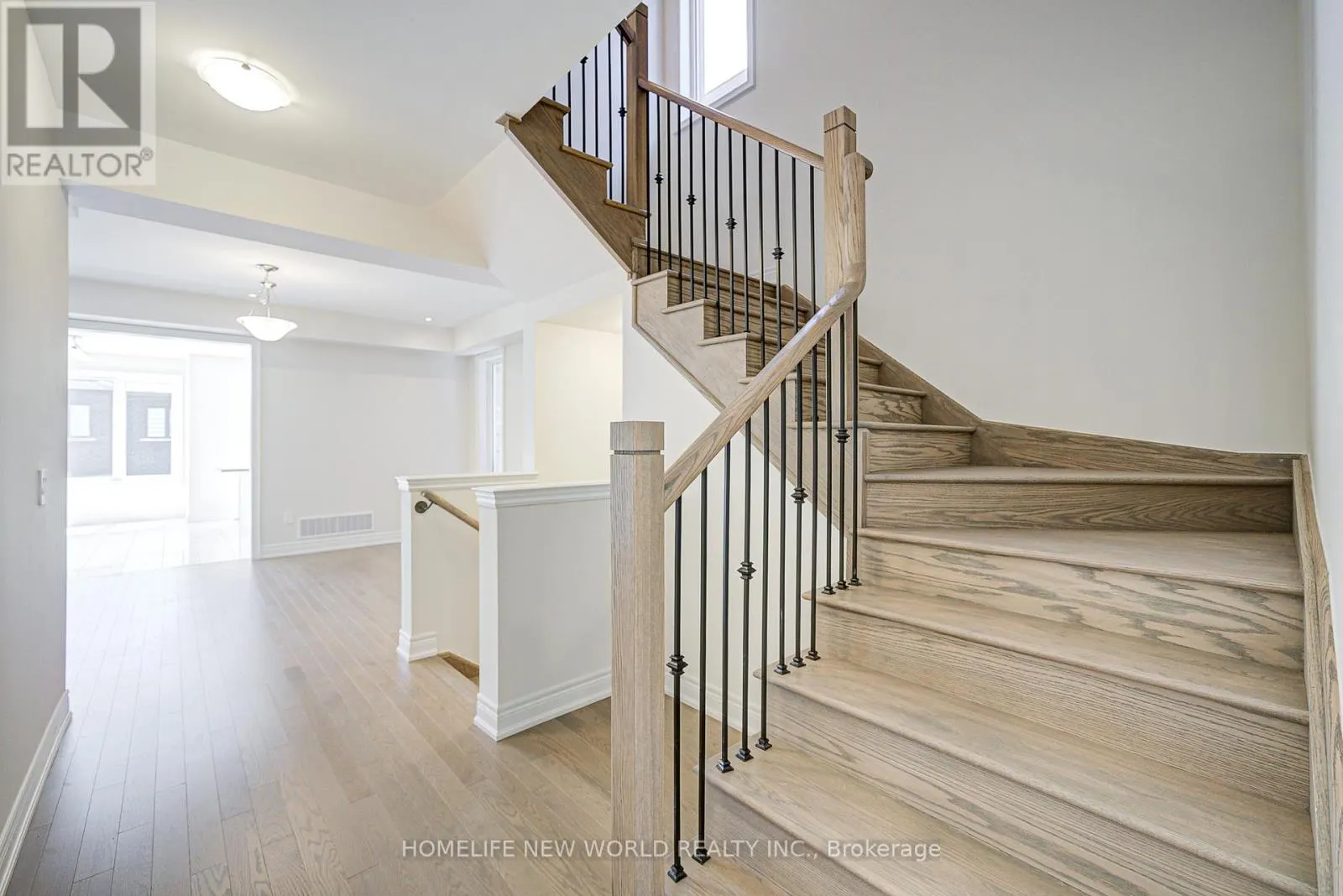 120 KENNETH ROGERS CRESCENT