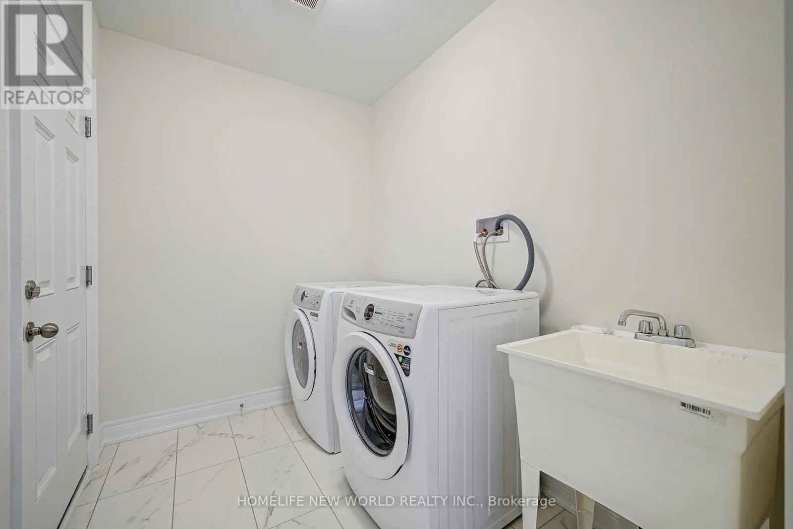 120 KENNETH ROGERS CRESCENT