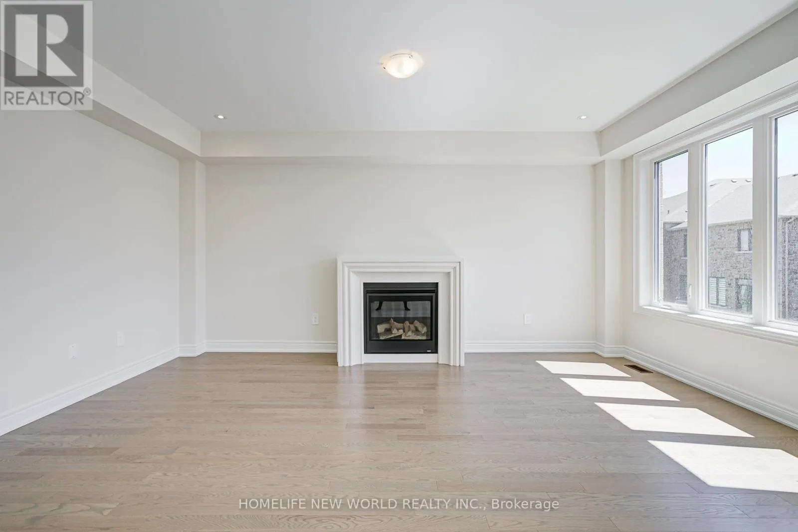 120 KENNETH ROGERS CRESCENT
