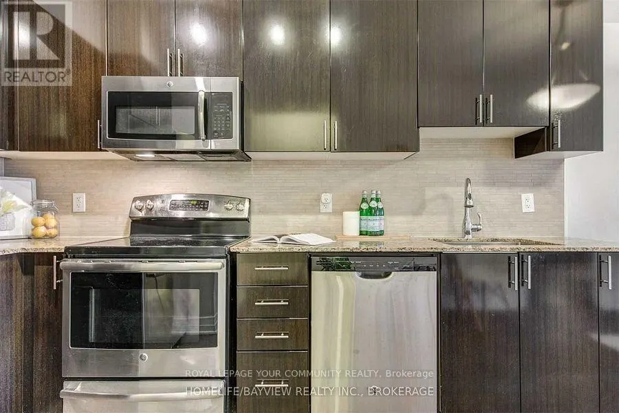 727 - 7165 YONGE STREET