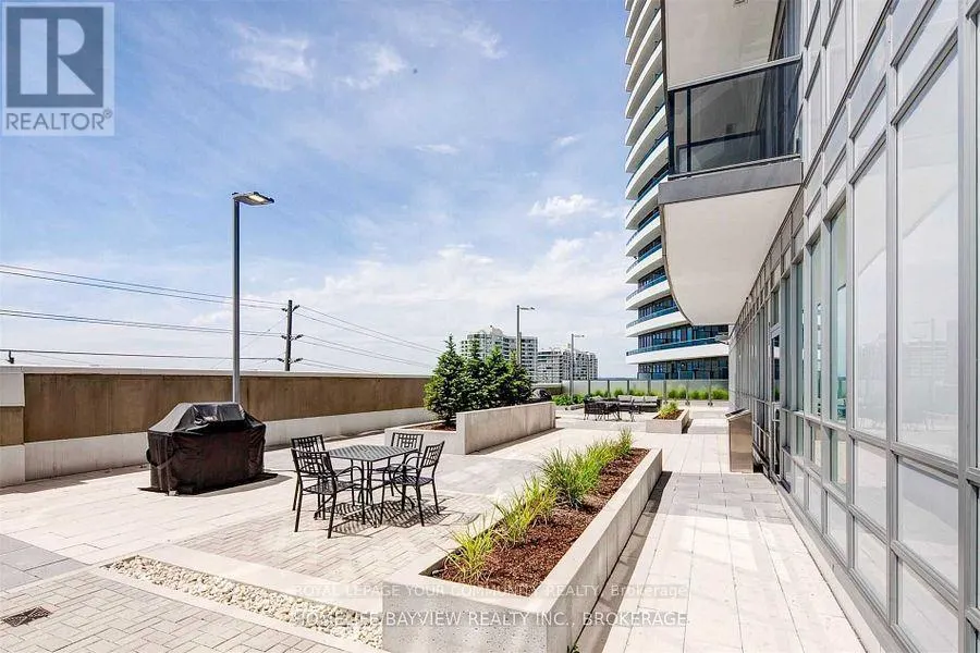 727 - 7165 YONGE STREET