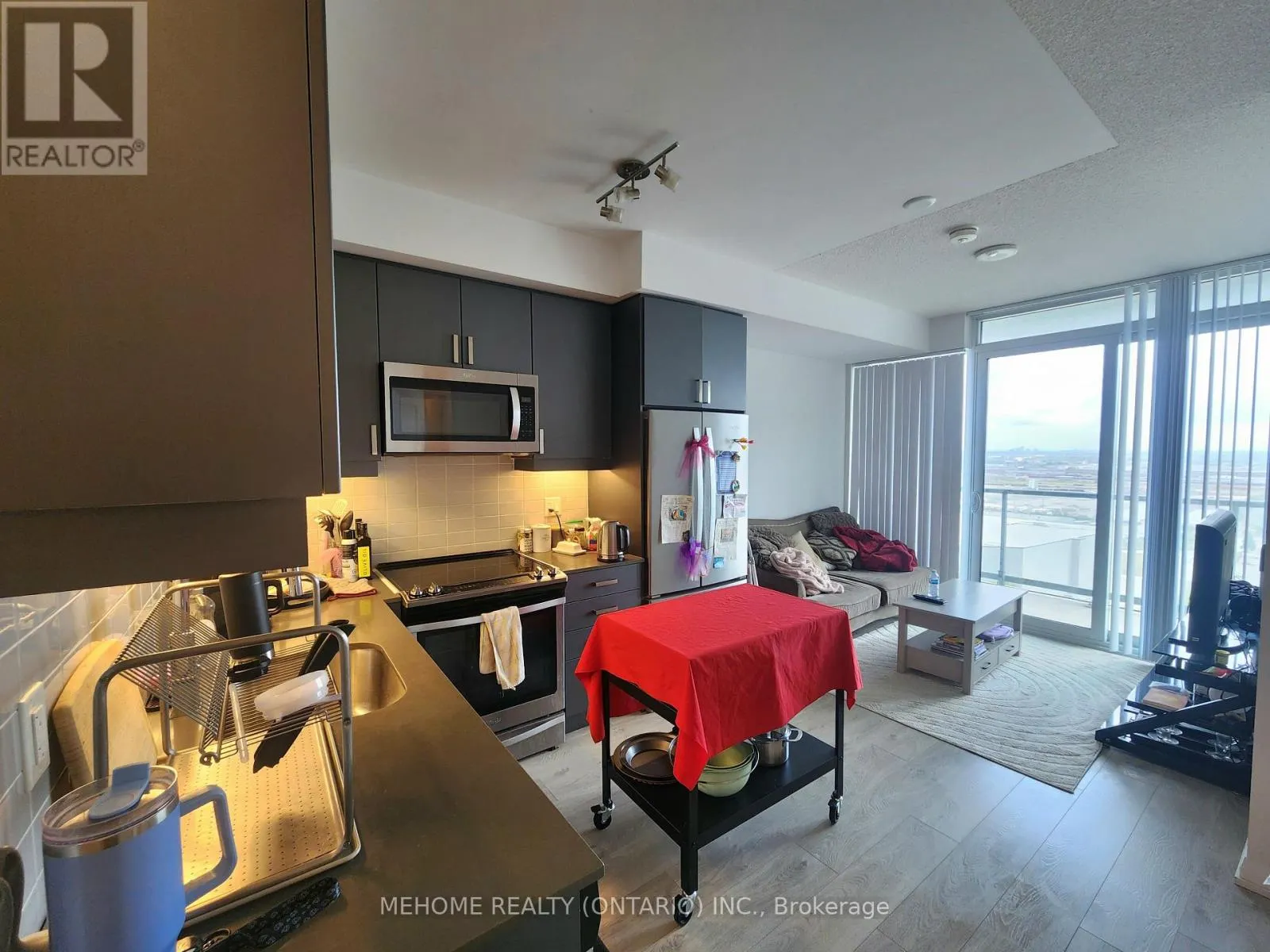 2102 - 7895 JANE STREET E
