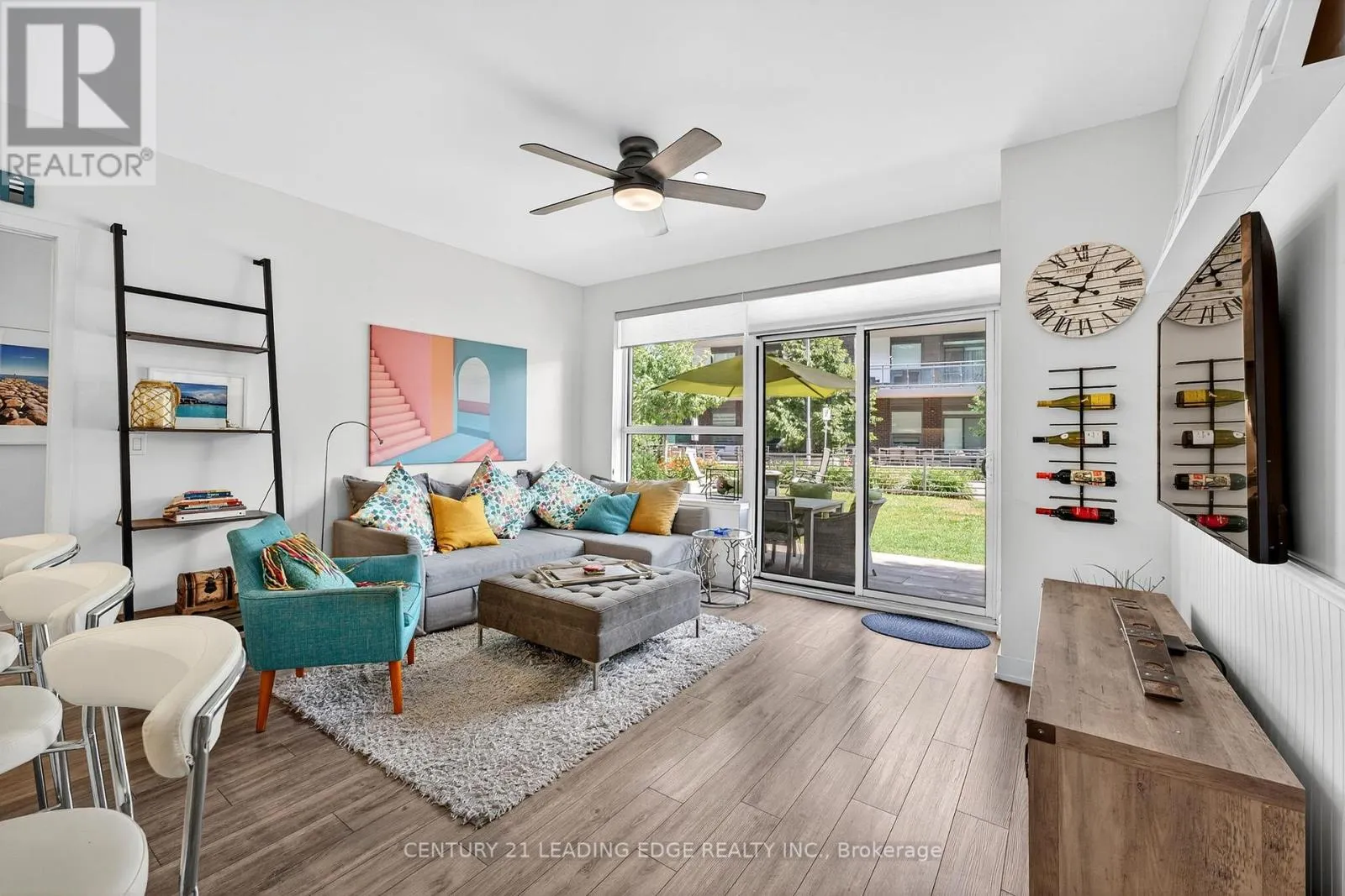 D120 - 333 SEA RAY AVENUE