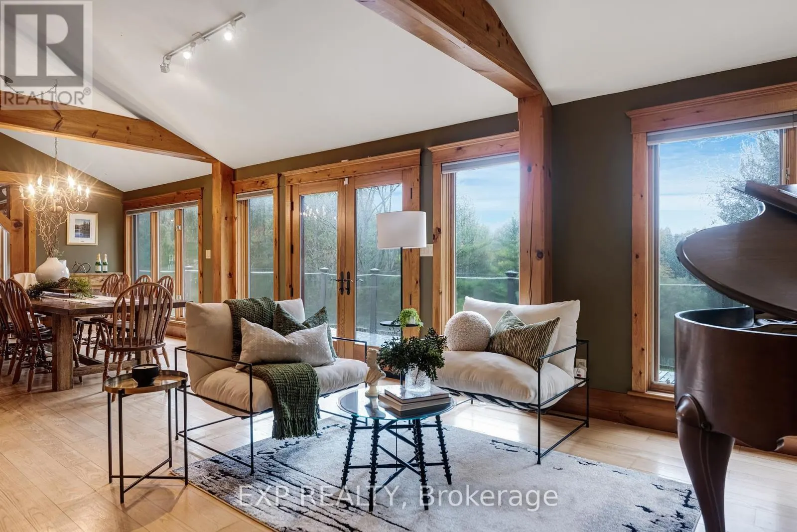 18340 BATHURST STREET