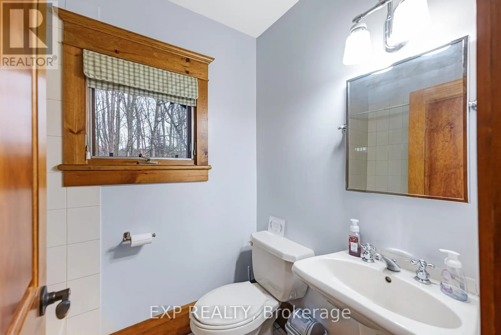18340 BATHURST STREET