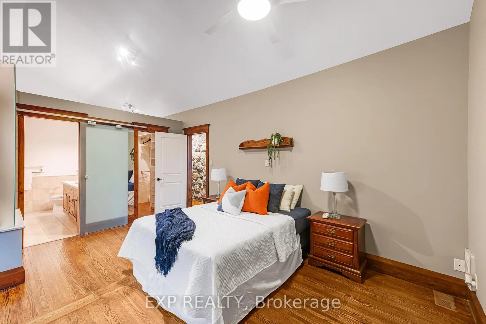 18340 BATHURST STREET