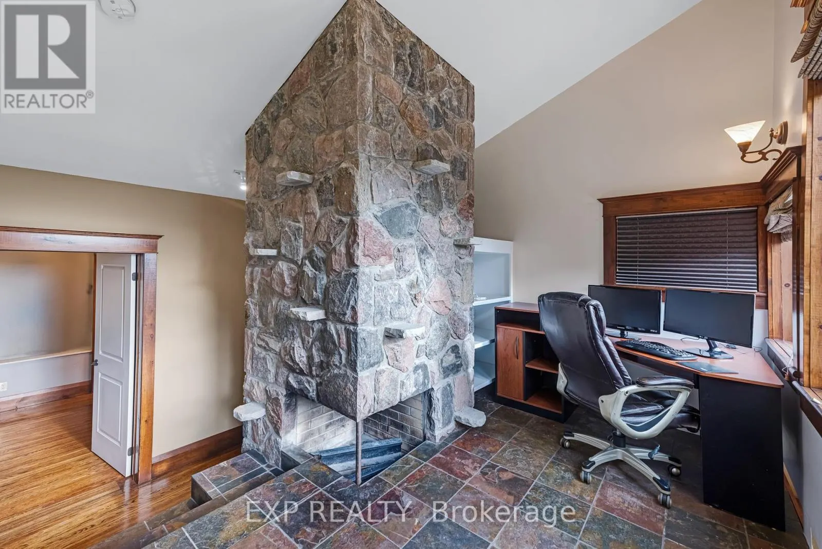 18340 BATHURST STREET
