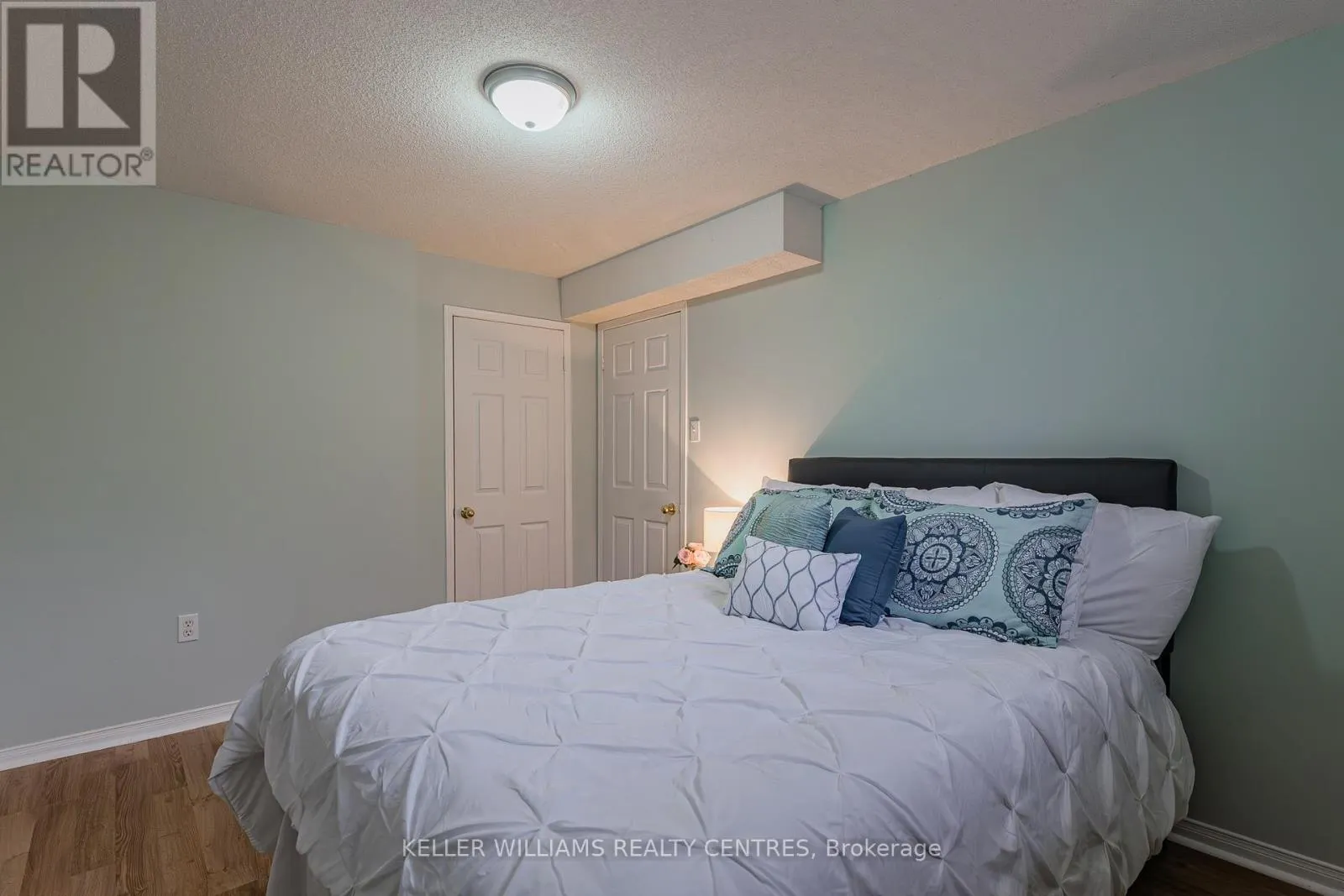 78 CLEARMEADOW BOULEVARD