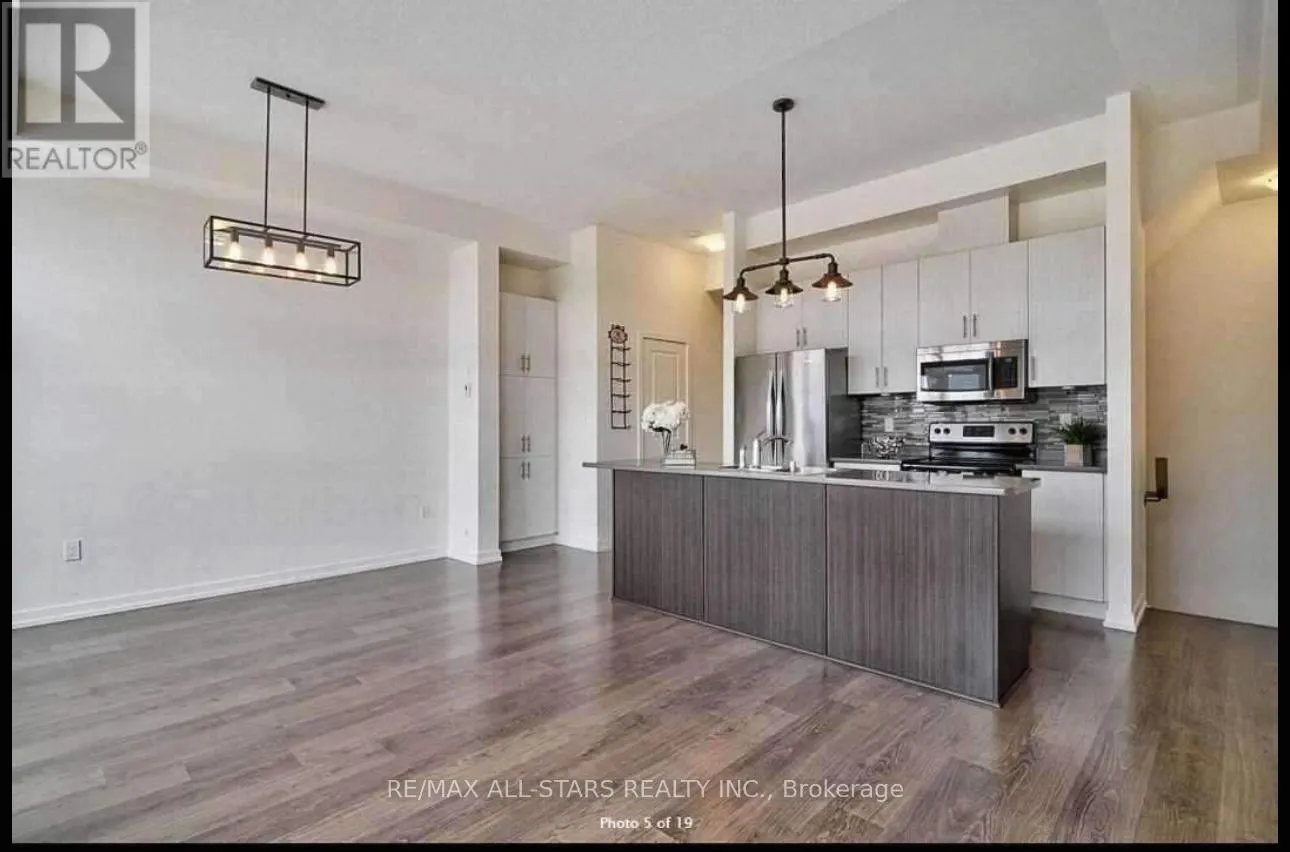 17 CORNERBANK CRESCENT