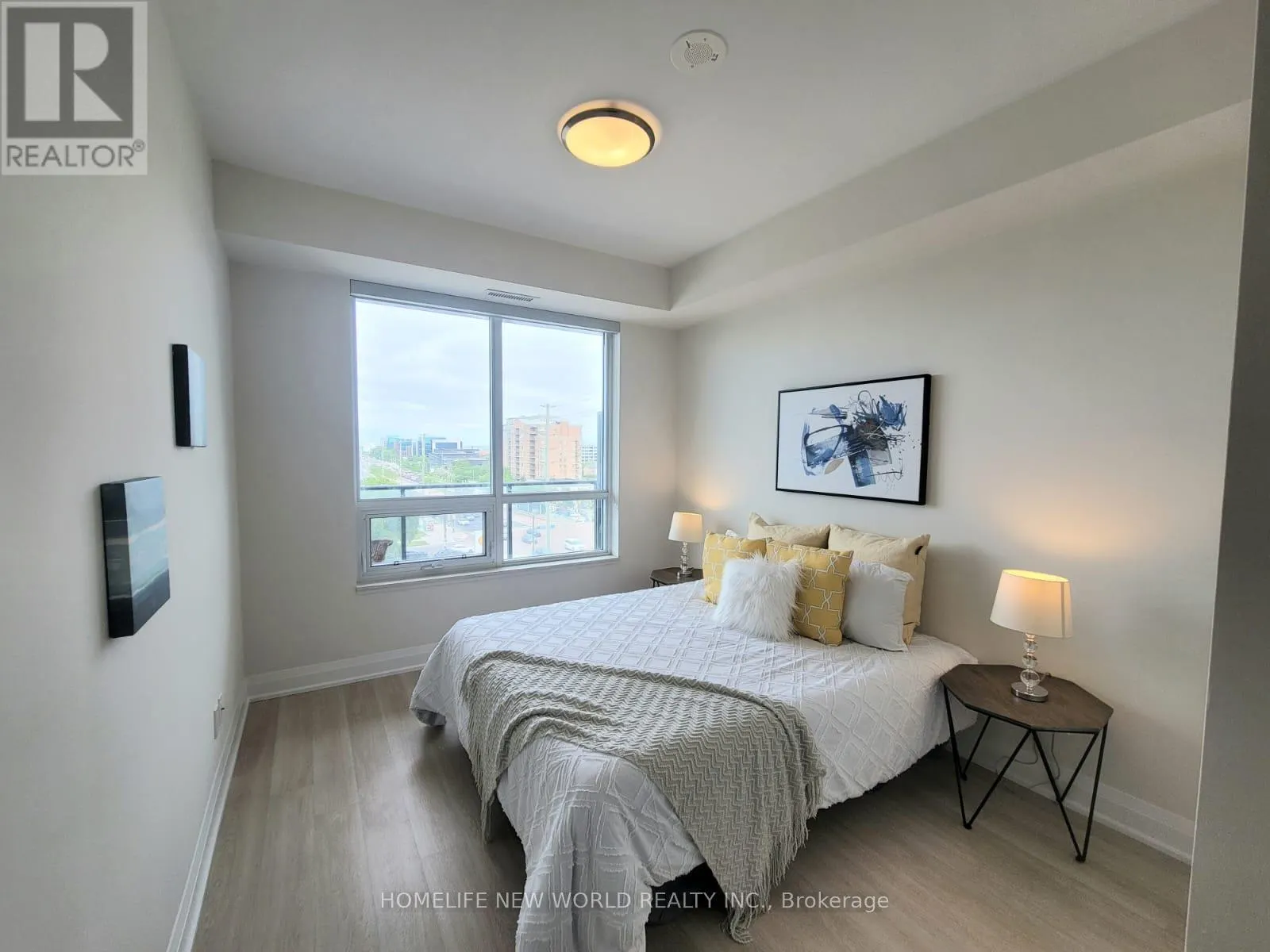 603 - 398 HIGHWAY 7 E