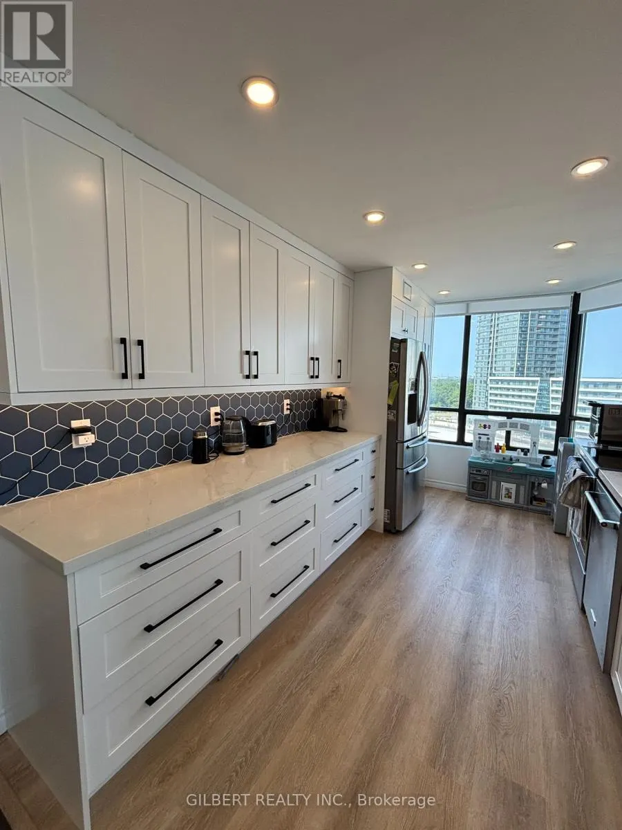 1114 - 7460 BATHURST STREET