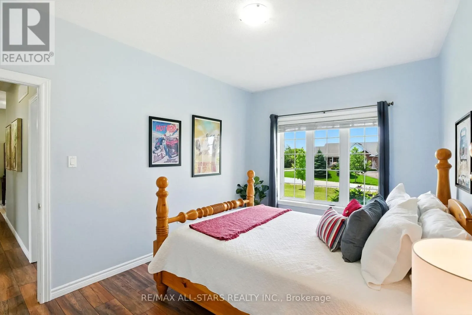 28 BAGSHAW CRESCENT