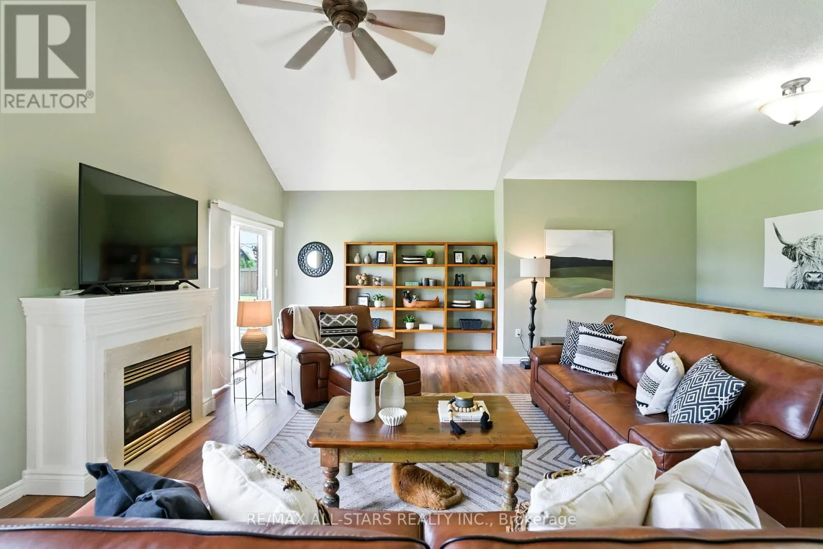 28 BAGSHAW CRESCENT